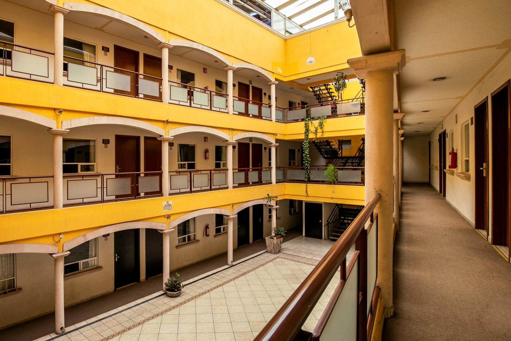 Capital O Hotel Victoria Morelia Exterior photo
