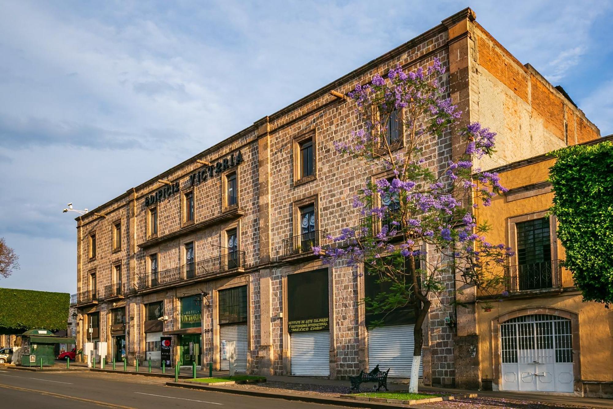 Capital O Hotel Victoria Morelia Exterior photo